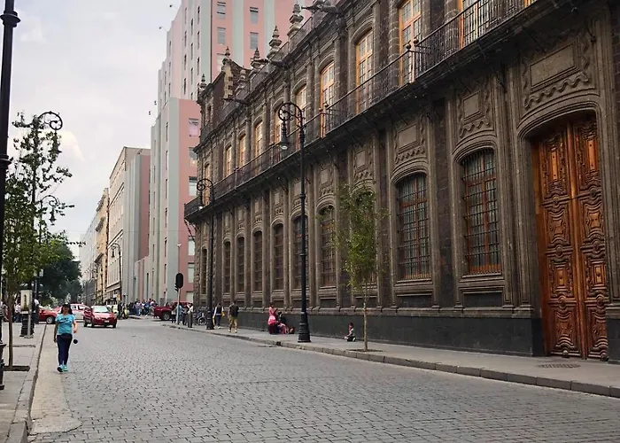 Amplio En Calle Peatonal A Pasos Del Centro Historico Apartment